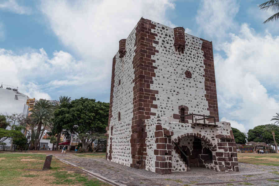 La Gomera 11 - San Sebastián de la Gomera - Torre del Conde .jpg